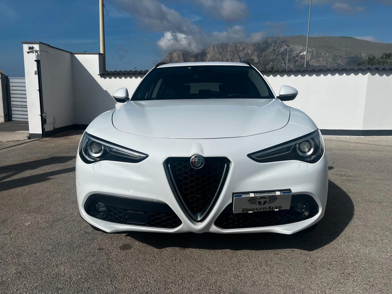 Alfa Romeo Stelvio 2.2 Turbodiesel 210 CV AT8 Q4 Executive