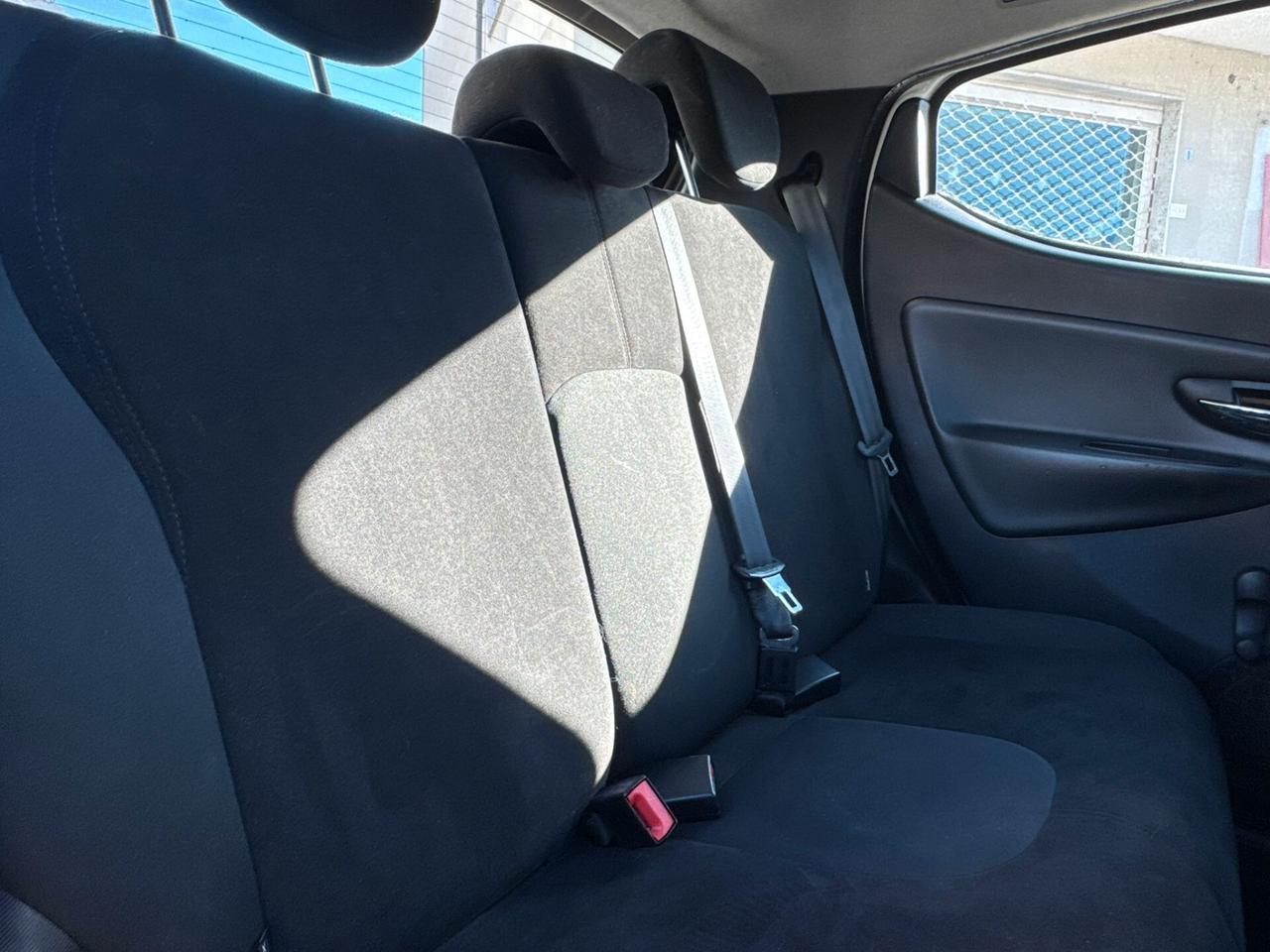 Lancia Ypsilon 1.2 69 CV 5 porte GPL Ecochic Gold