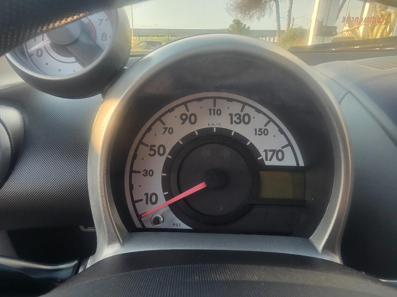 Peugeot 107 1.0 68CV 5p. Sweet Years