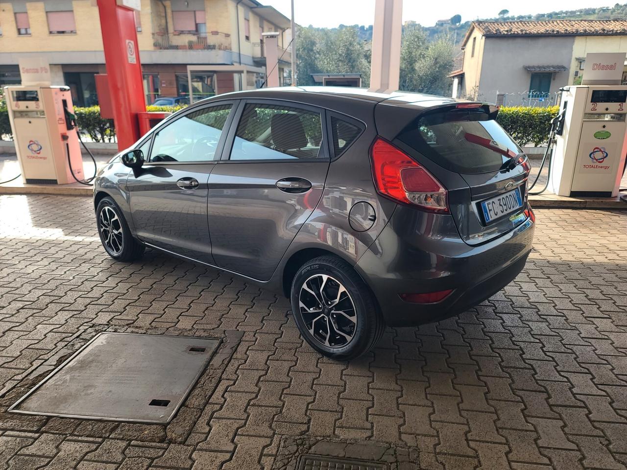 Ford Fiesta 1.4 GPL ORIGINALE E RINNOVATO PROMO