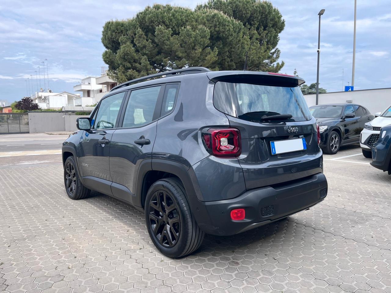 Jeep Renegade 1.5 Turbo T4 MHEV Summit Automatic