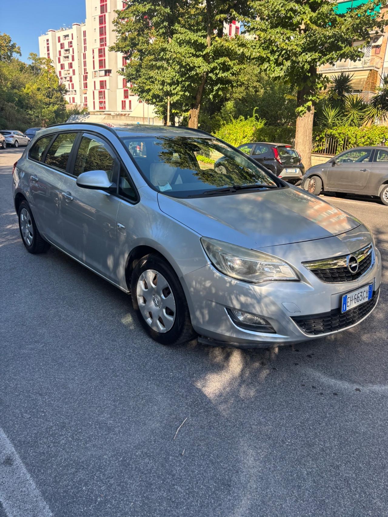 Opel Astra 1.7 CDTI 110CV Sports Tourer Cosmo