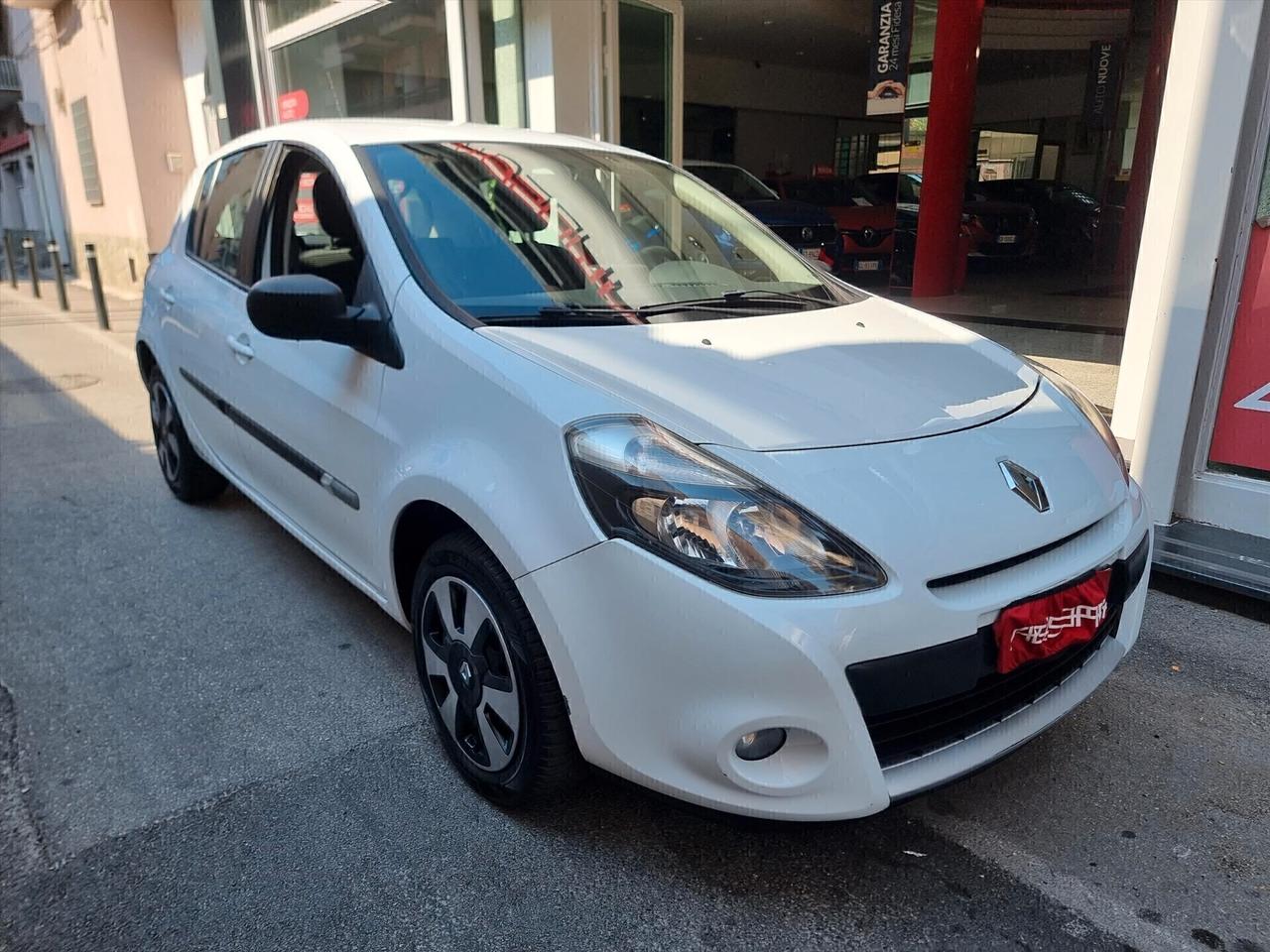 Renault Clio 1.2 16 V 5 porte Dynamique