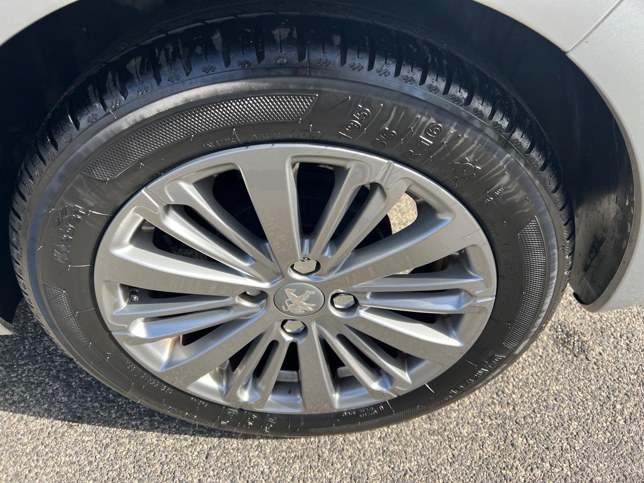 Peugeot 208 PureTech 68 5 porte Active