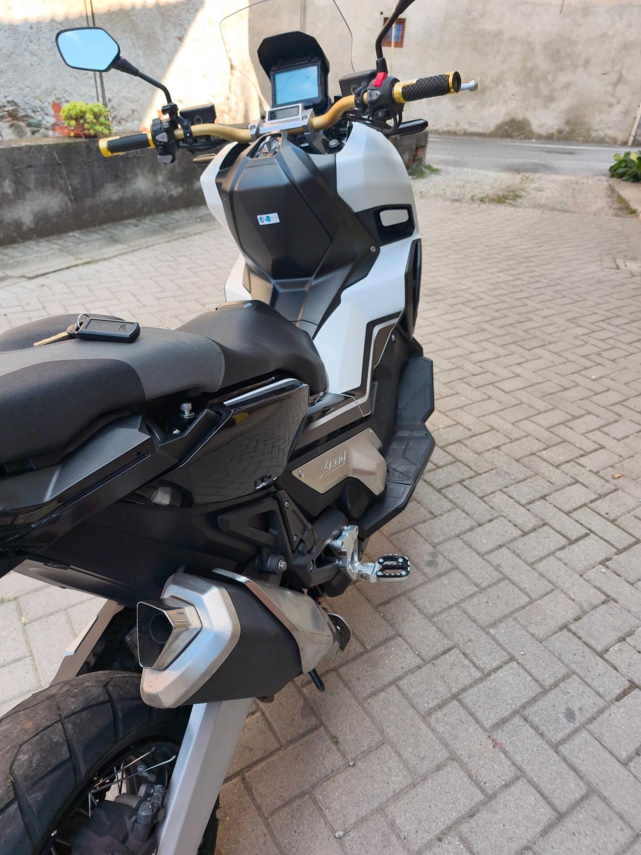 Honda X-ADV 750