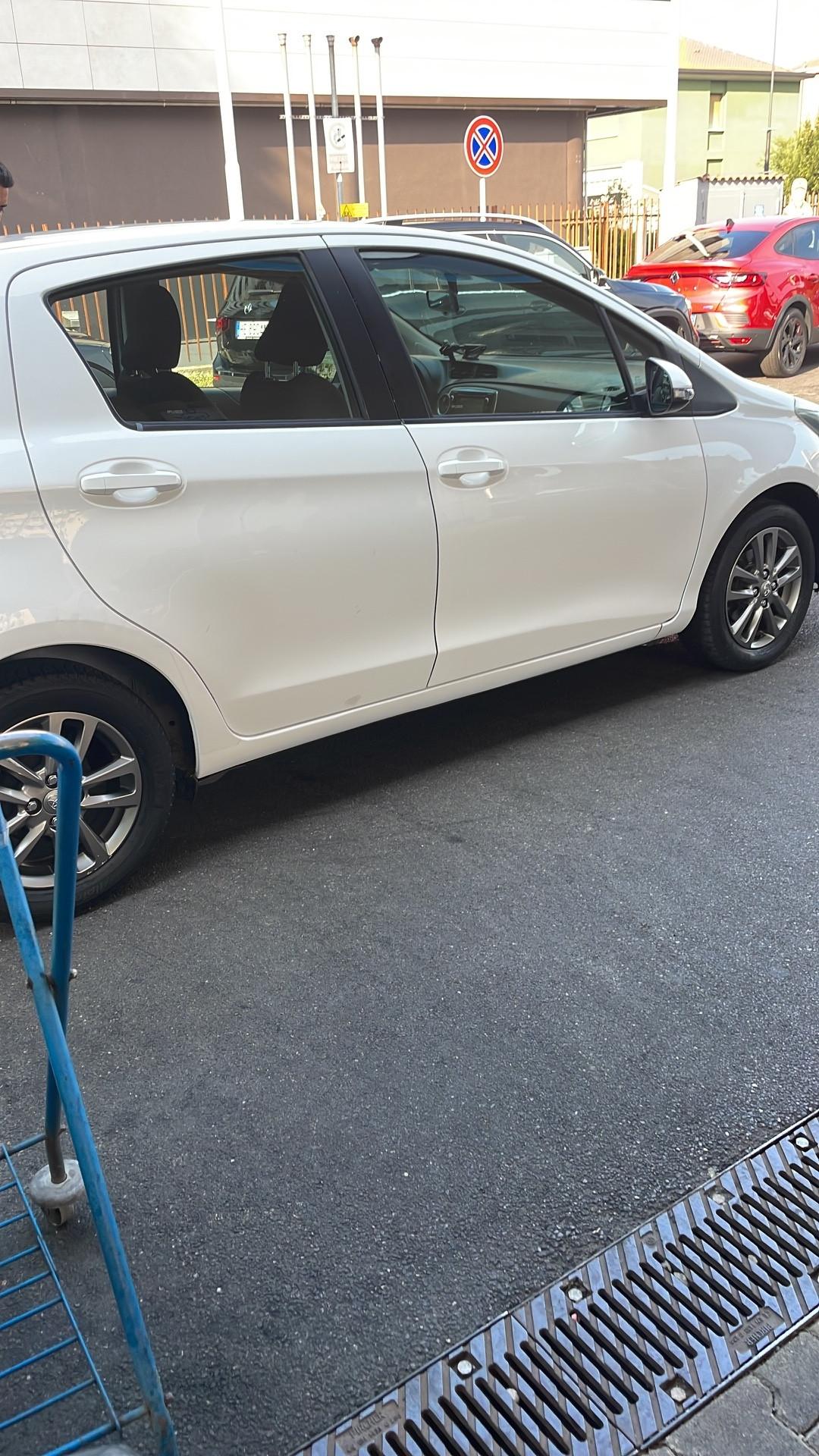 Toyota Yaris 1.0 5 porte Lounge