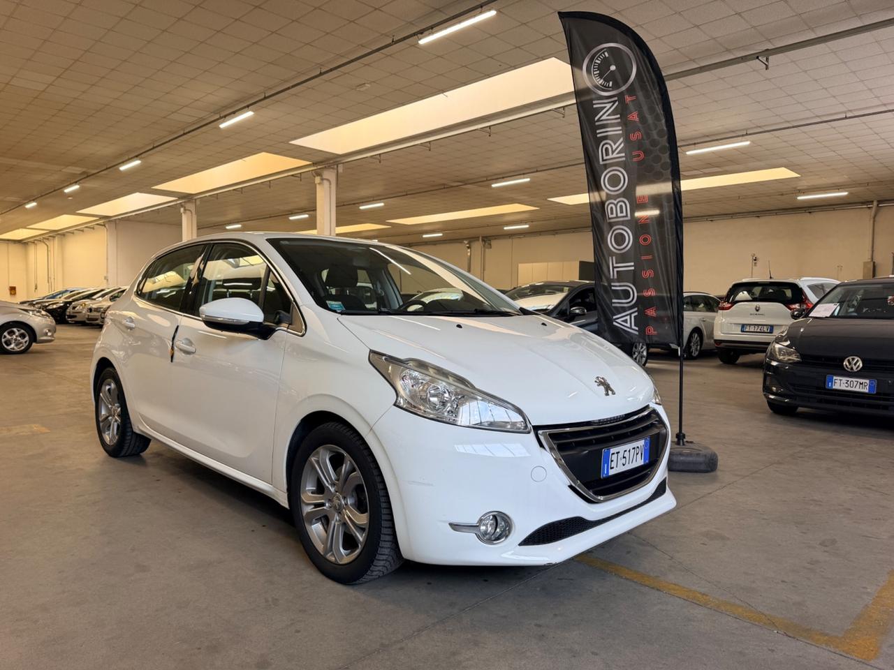 Peugeot 208 1.2 VTi 82 CV 5 porte Allure