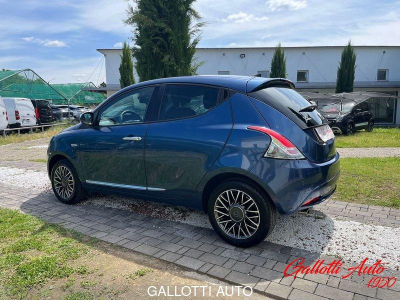 Lancia Ypsilon 1.0 FireFly 70cv S&S Hybrid GOLD