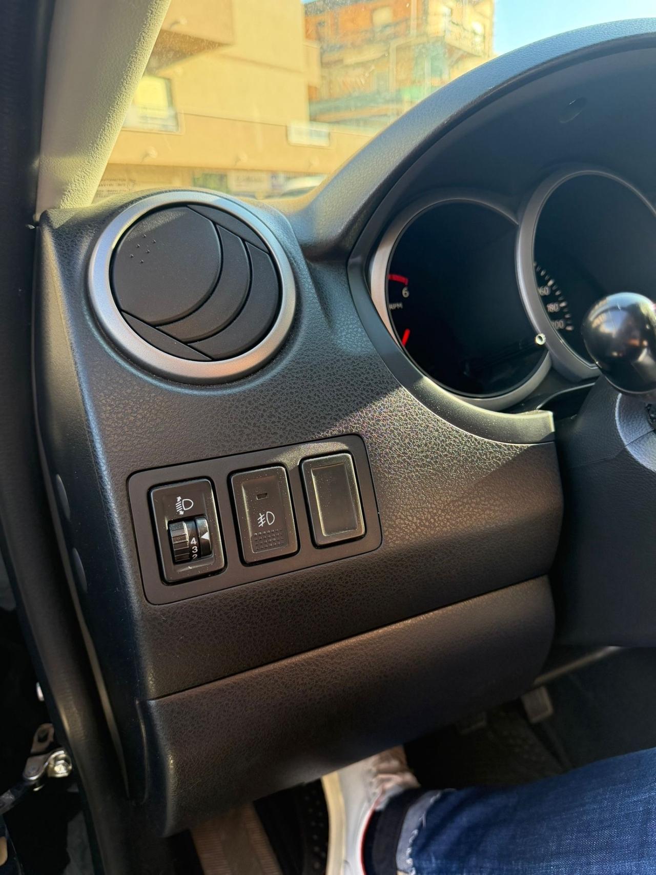 Suzuki Grand Vitara 1.9 DDiS 3p. Special Edition