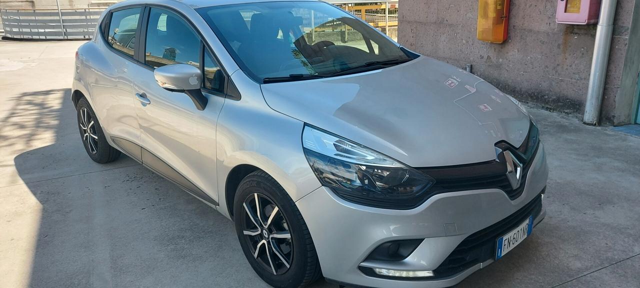 Renault Clio dCi 8V 75 CV Start&Stop 5 porte Energy Duel
