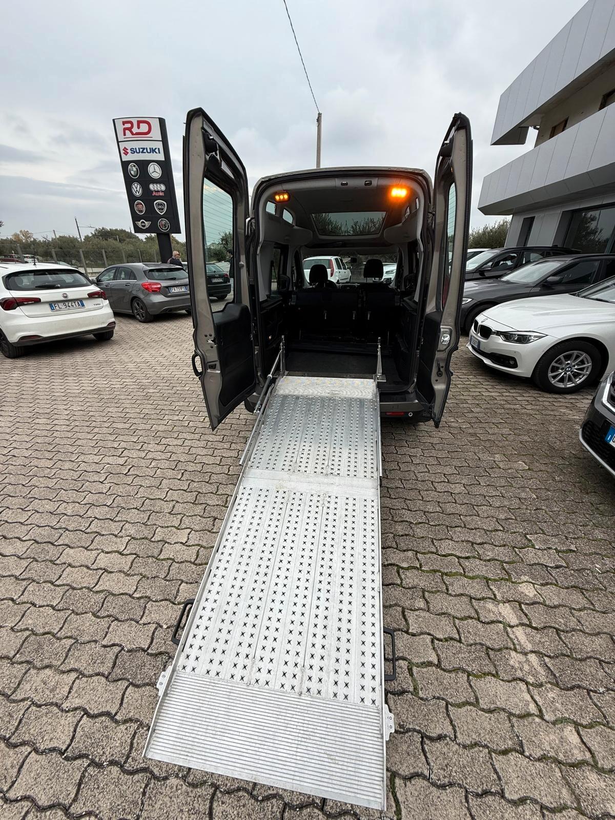 Opel Combo 1.4 95CV PC-TA PER TRASPORTO DISABILI