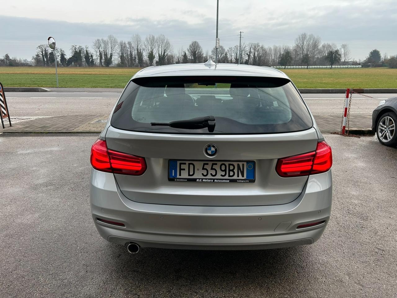 BMW 318d Touring 150CV Business Advantage auto