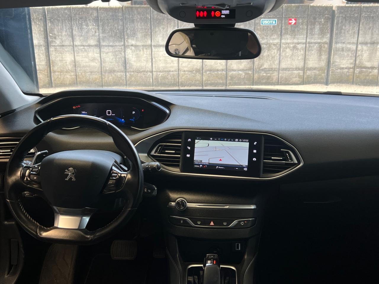Peugeot 308 BlueHDi 130 S&S EAT8 SW Active Business
