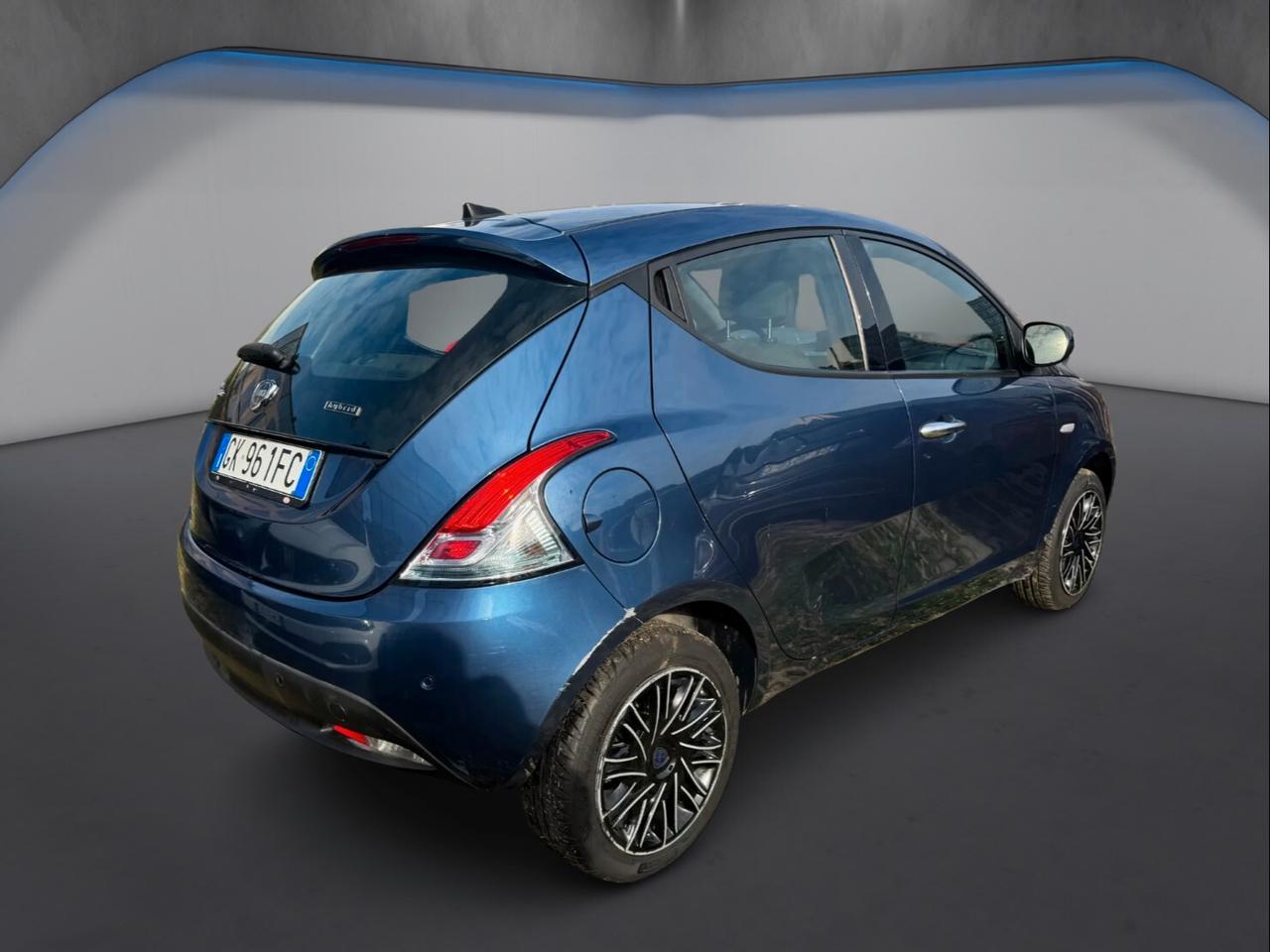 Lancia Ypsilon 1.0 FireFly 5 porte S&S Hybrid Ecochic Gold
