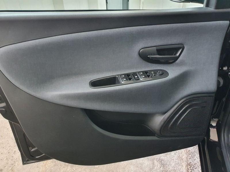 Lancia Ypsilon 1.0 FireFly 5 porte S&S Hybrid Gold TUA DA 129,00 AL MESE