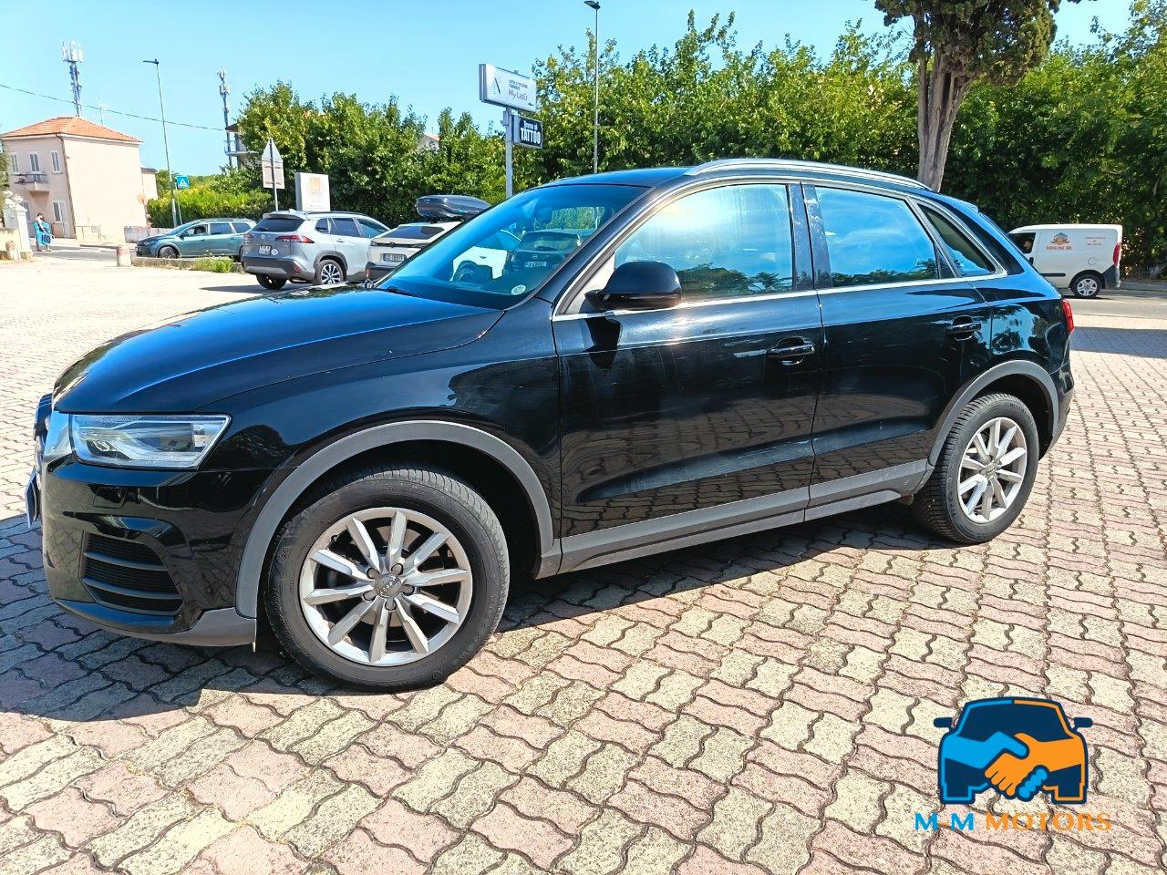 Audi Q3 2.0 tdi Business 120cv