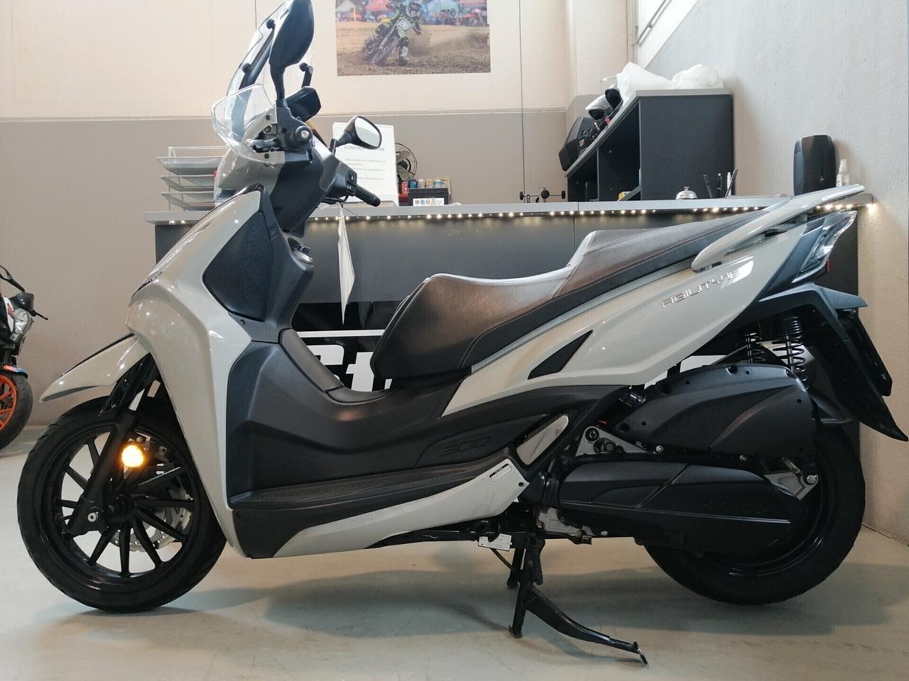 Kymco Agility 300i