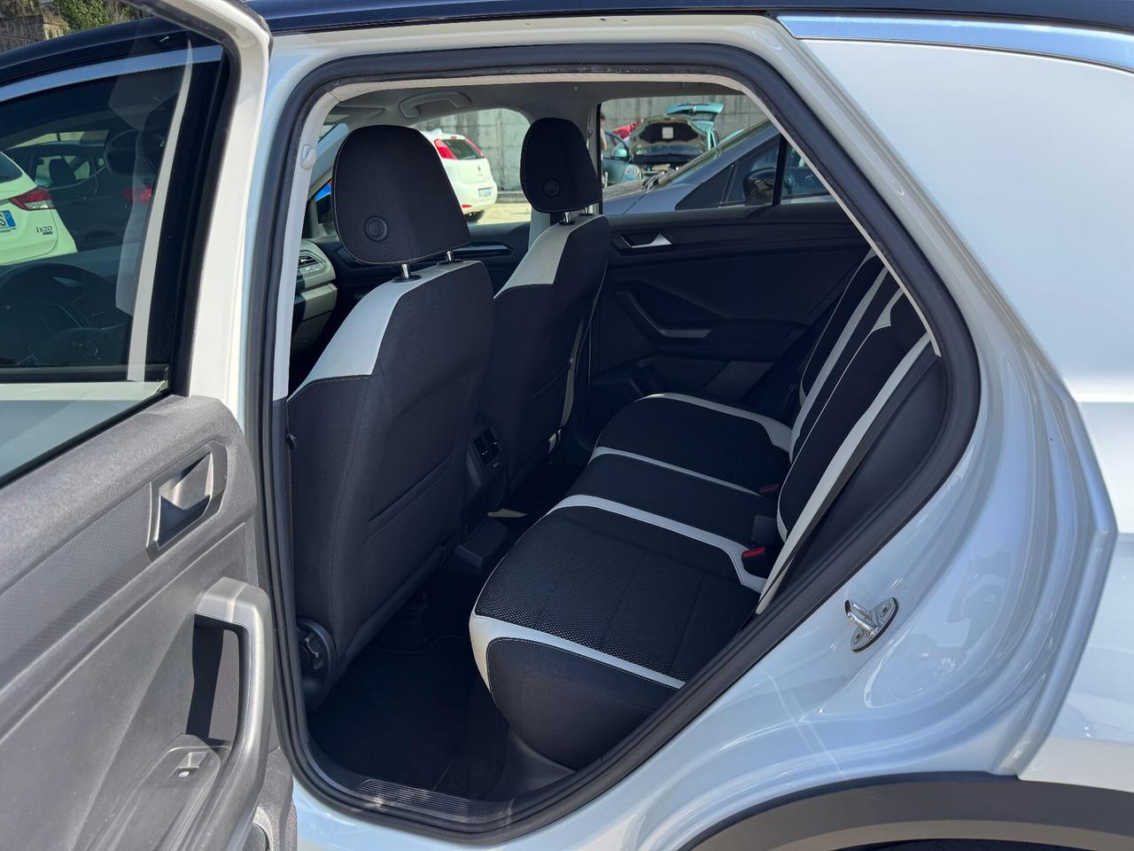 Vw T-ROC 1.6TDI 116cv/VIRTUAL COCKPIT/FULL LED.