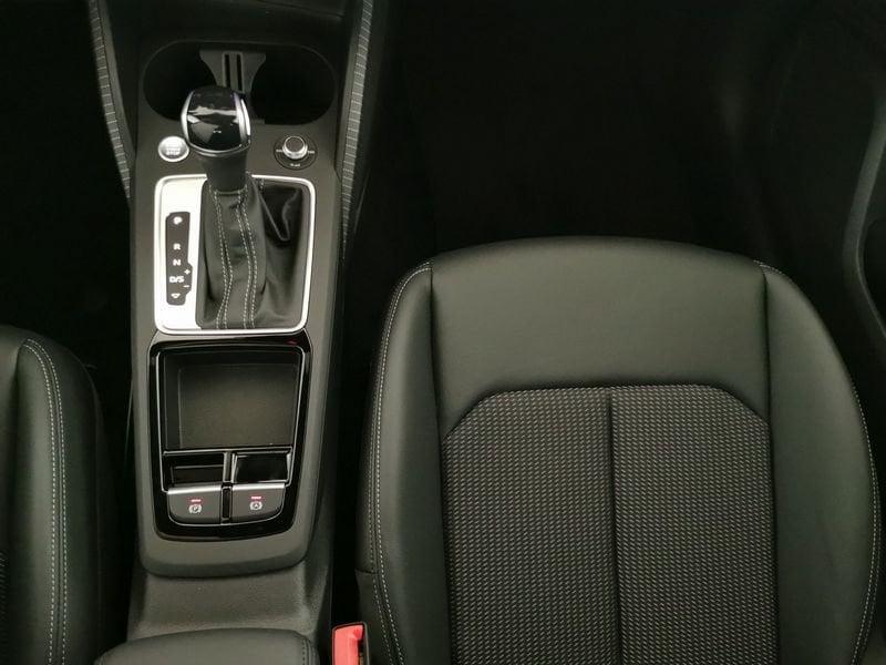 Audi Q2 35 1.5 tfsi Identity Black s-tronic