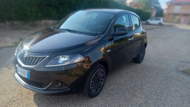 Lancia Ypsilon 1.2 69 CV 5 porte S&S Ecochic Gold Hybrid