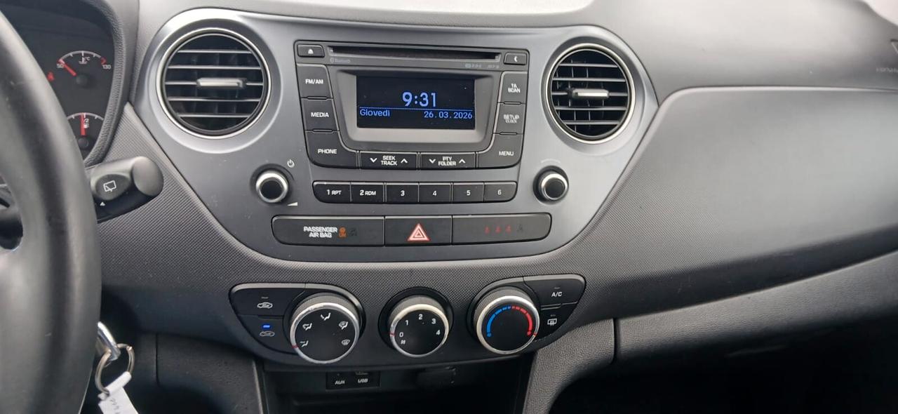 Hyundai i10 1.0 MPI Sound Edition - 2015