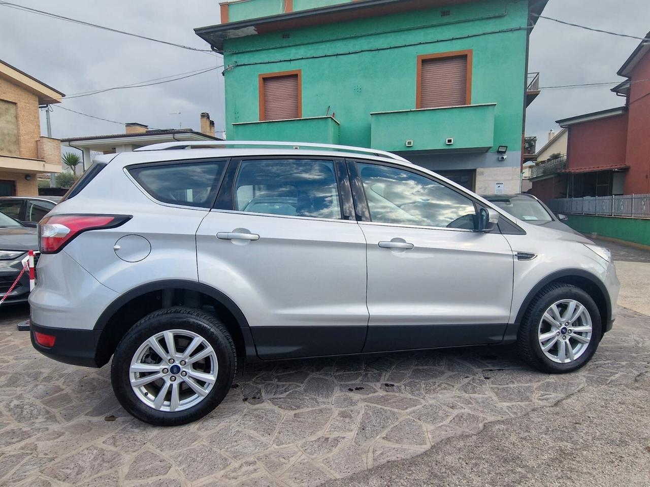 Ford Kuga 2.0 TDCI 120 CV S&S 2WD Powershift Business