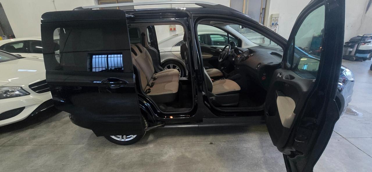 Ford Tourneo Courier 1.5 TDCI 75 CV Titanium