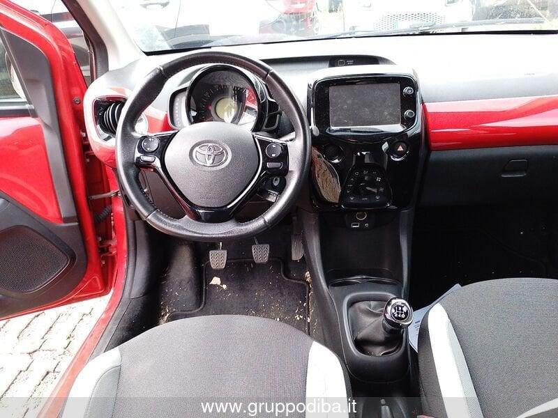 Toyota Aygo II 2014 5p 1.0 x-play