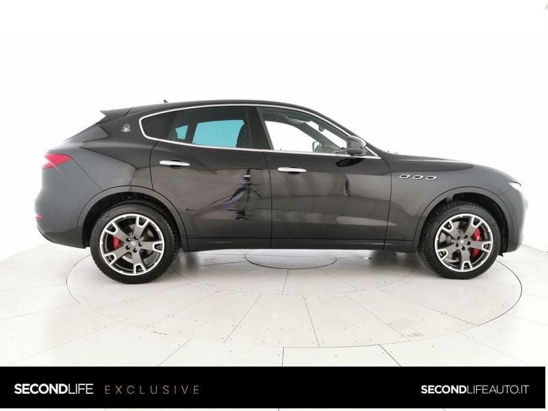 Maserati Levante 3.0 V6 430cv auto