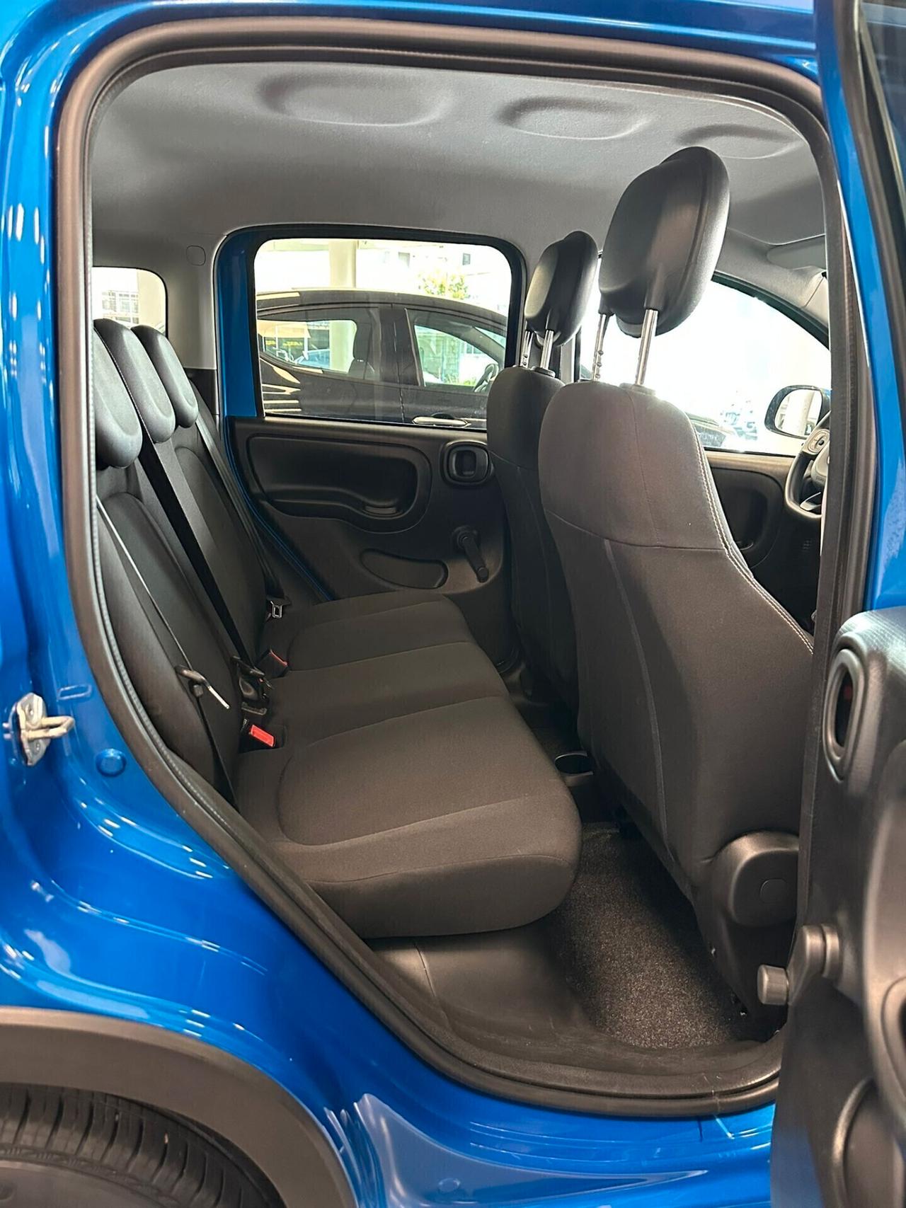 Fiat Panda 1.0 hybrid Cross 2024 FULL OPTIONAL
