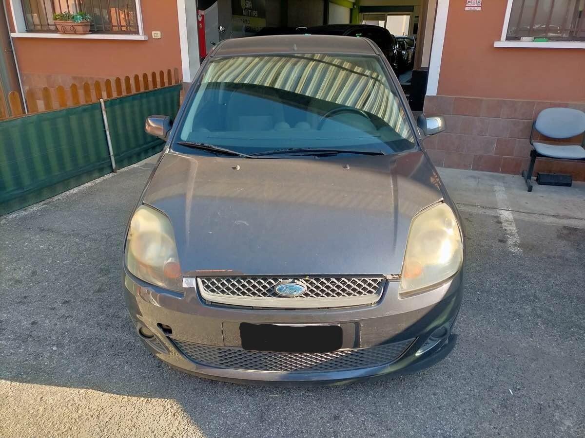 Ford Fiesta 1.2 GHIA