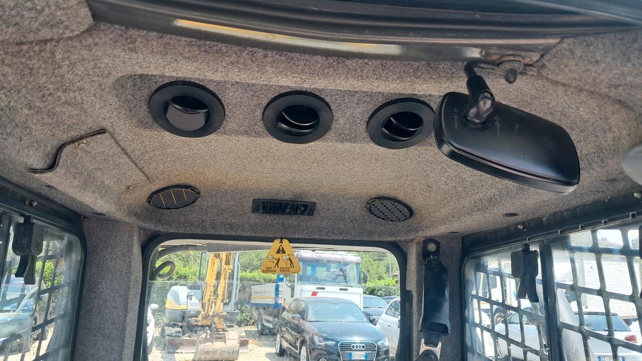 minipala gommata New Holland 175q30