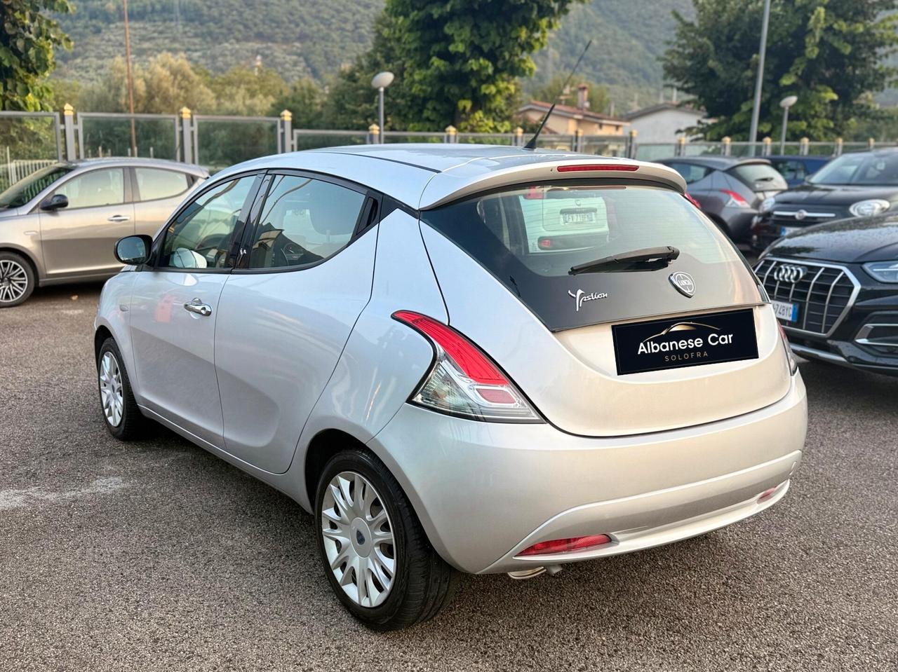 Lancia Ypsilon 1.2 Ecochic GPL Silver