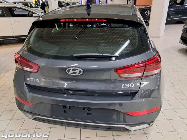 HYUNDAI i30 1.0 T-GDI DCT 48V 5 porte Business KM0