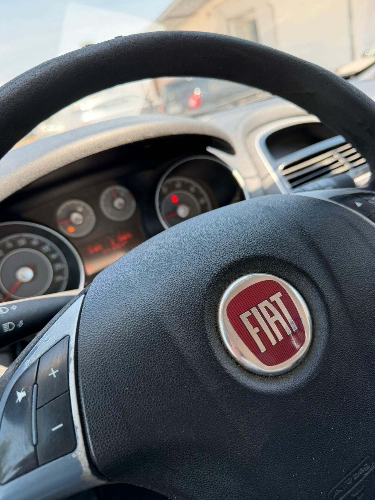 Fiat Punto Evo 1.4 5 porte S&S Blue&Me