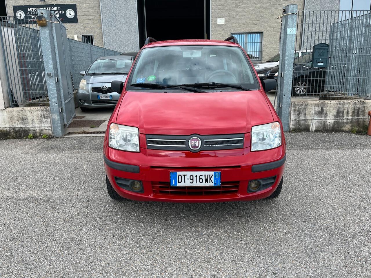 Fiat Panda 1.2 Dynamic Natural Power CON SOLI 99798 KM ADATTA AI NEOPATENTATI UNICO PROPRIETARIO