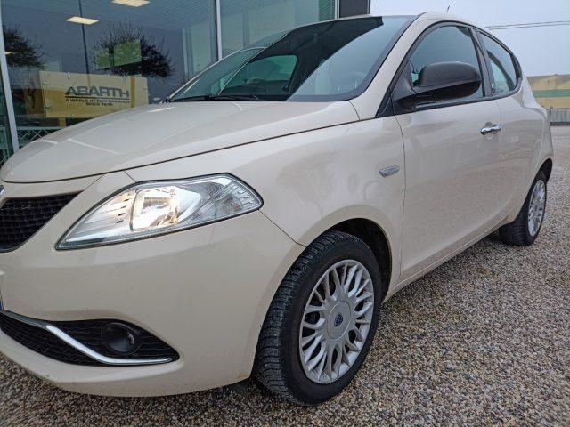 LANCIA Ypsilon 1.2 69 CV 5 porte GPL Ecochic Silver