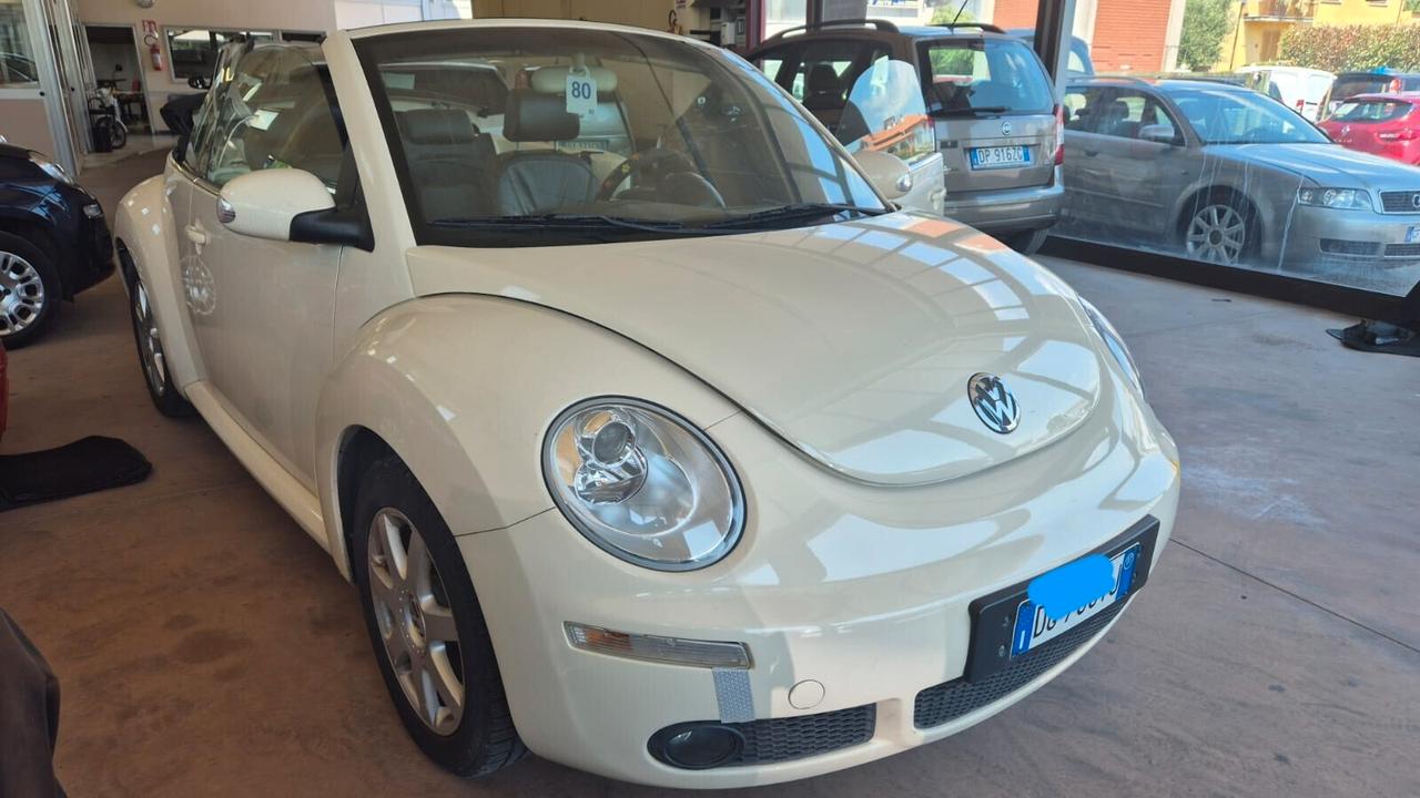 Volkswagen New Beetle 1.4 16V Cabrio