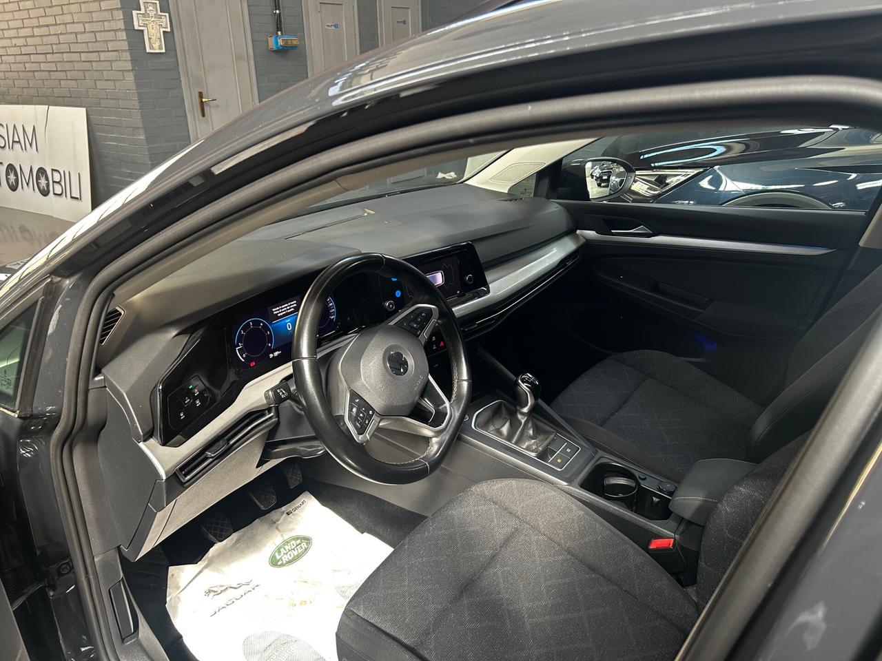 Volkswagen Golf variant 2.0 TDI 115 CV SCR Life Neopatentati