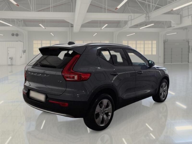 VOLVO XC40 T3 AUTOMATICO MOMENTUM PRO SUV