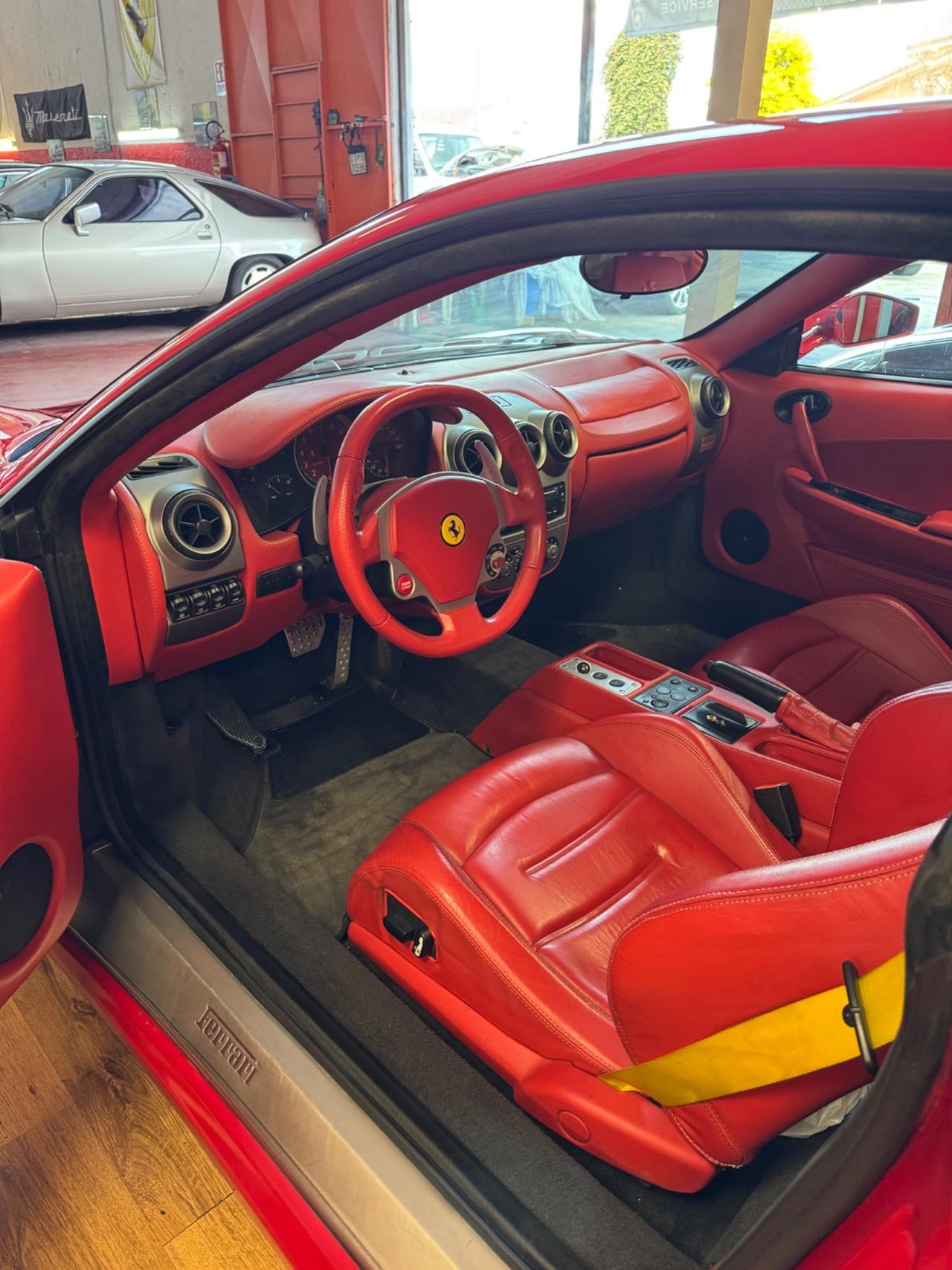 Ferrari F430 F1 “pari al nuovo”PERMUTE