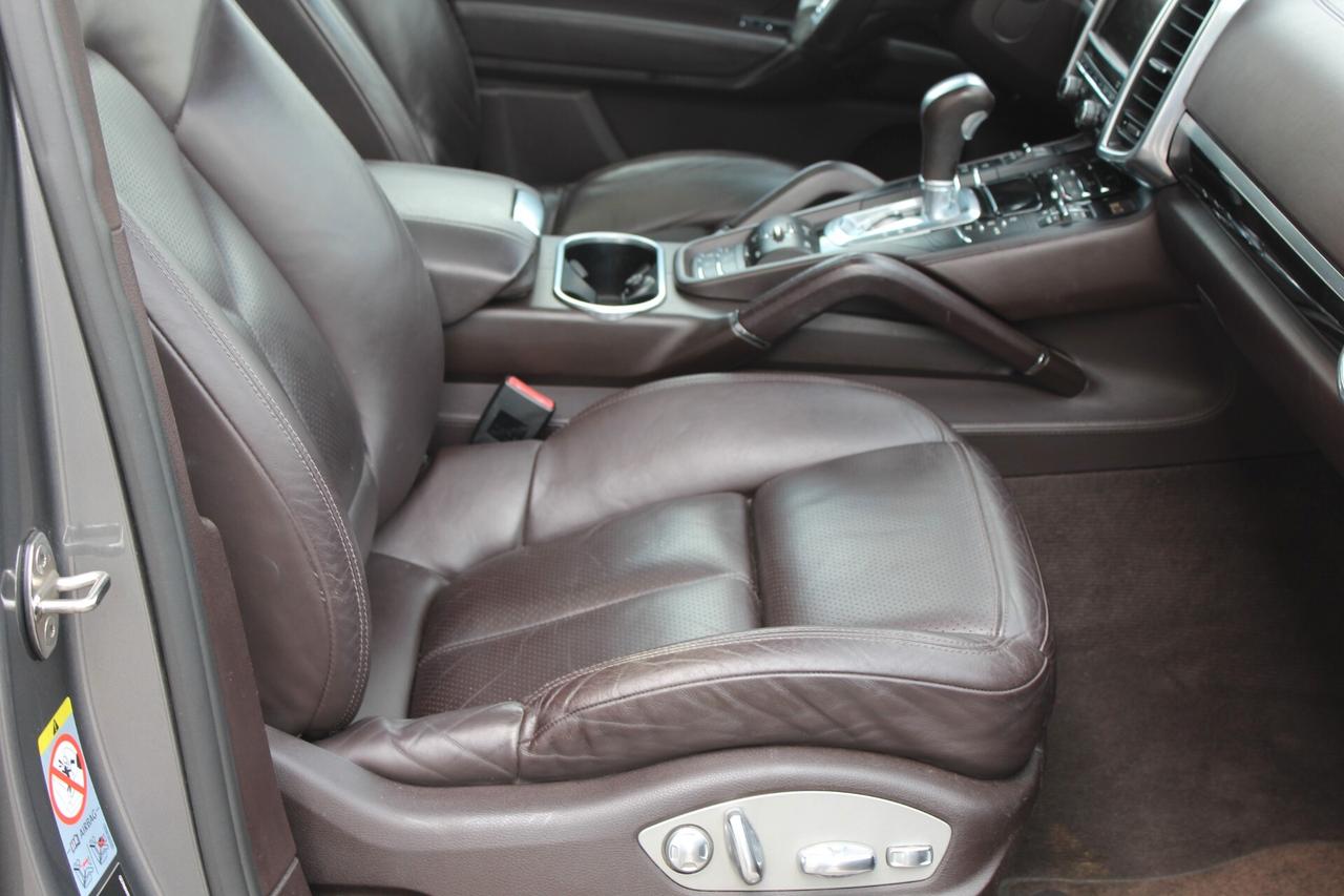 Porsche Cayenne 3.0 S Hybrid MOTORE NUOVO