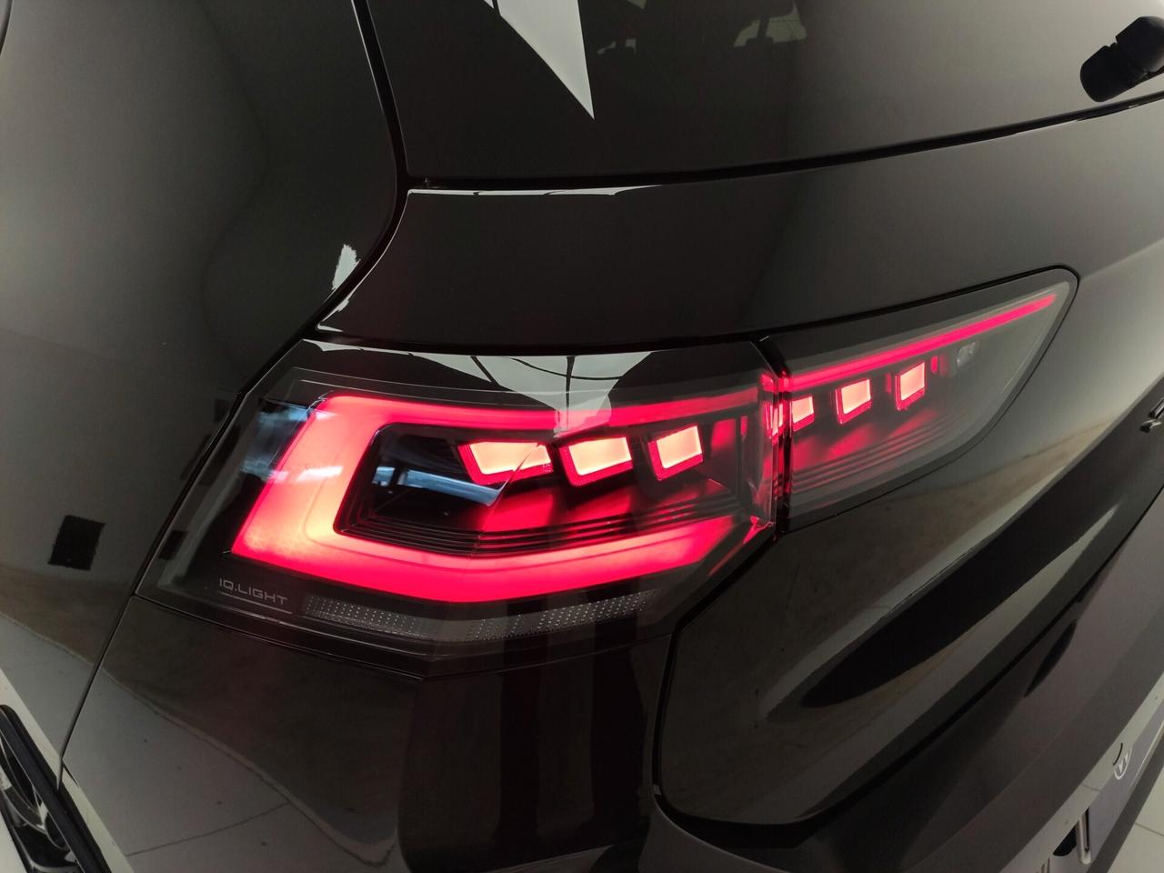 Volkswagen Golf GTI 2.0 TSI R DSG 4Motion Black Edition