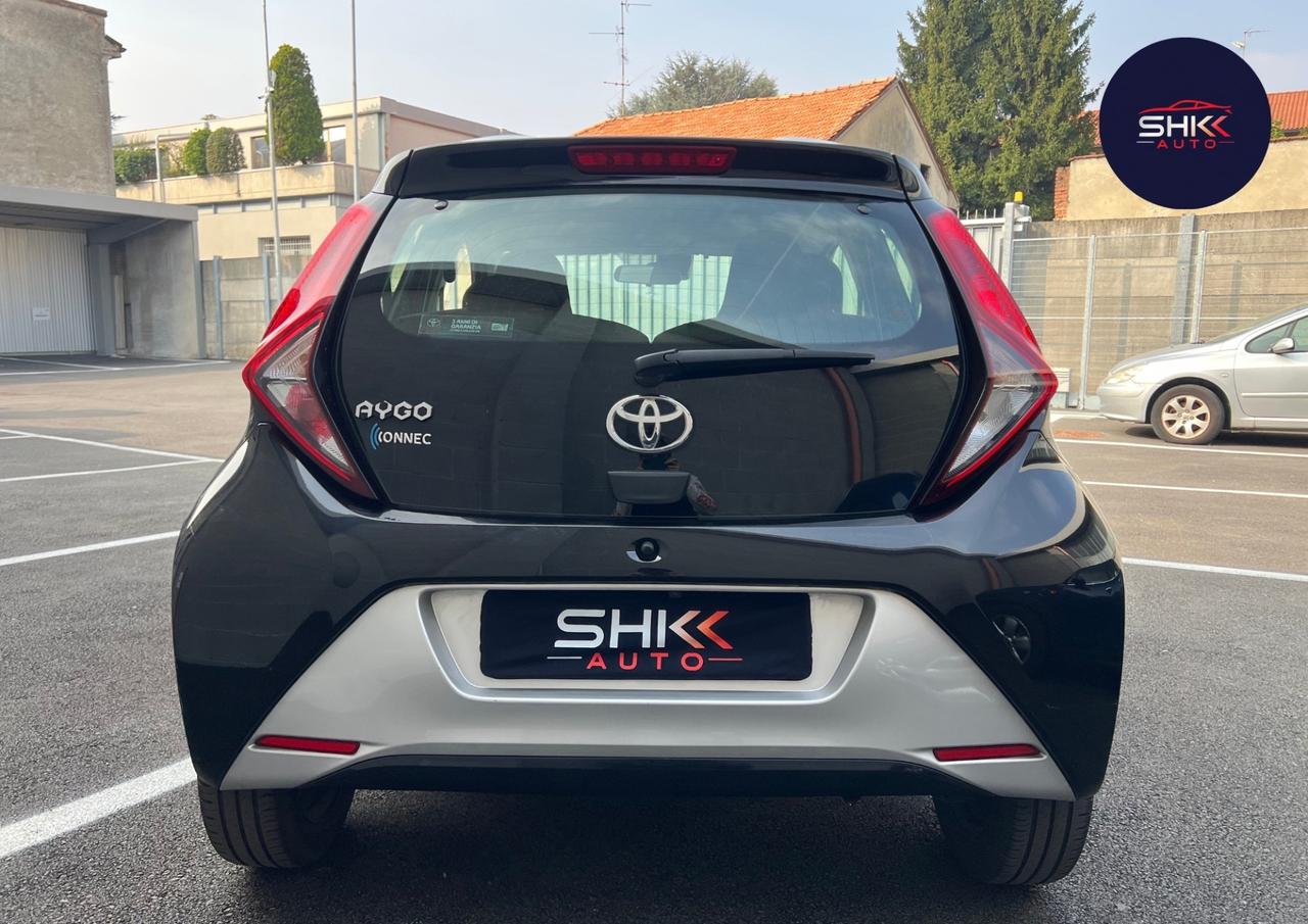 Toyota Aygo Connect 1.0 VVT-i 72 CV 5 porte x-clusiv MMT