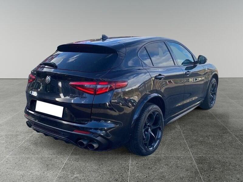 Alfa Romeo Stelvio 2.9 Bi-Turbo V6 510 CV AT8 Quadrifoglio