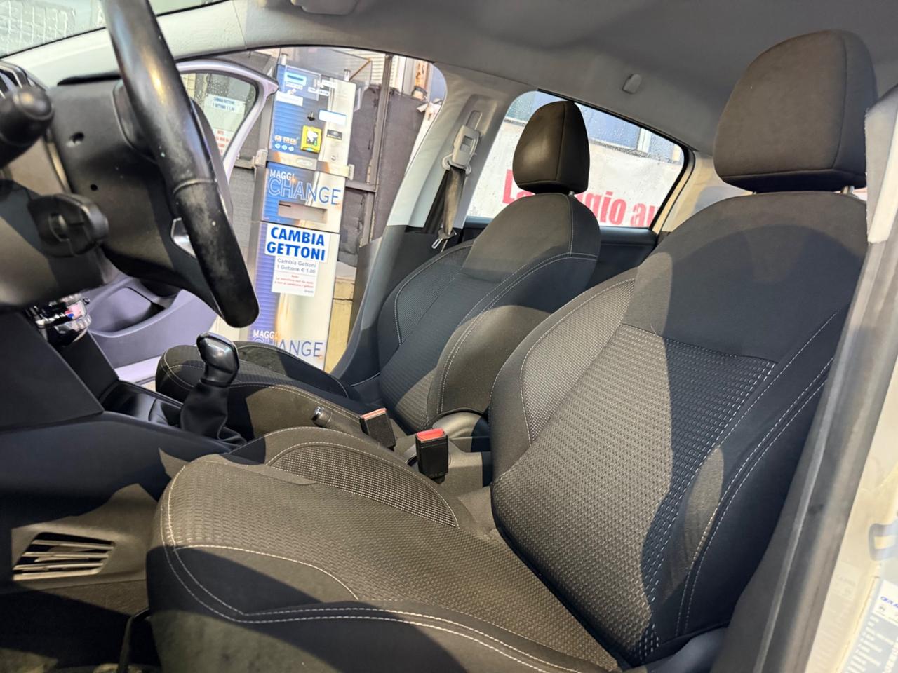 Peugeot 208 1.6hdi 75cv allure - 2018 km certificati