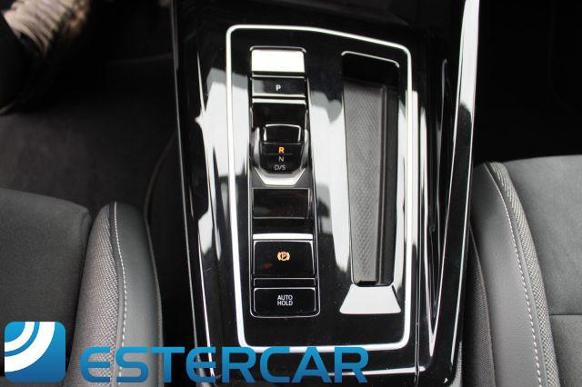 VOLKSWAGEN Golf 8 2.0 TDI 150CV DSG Style