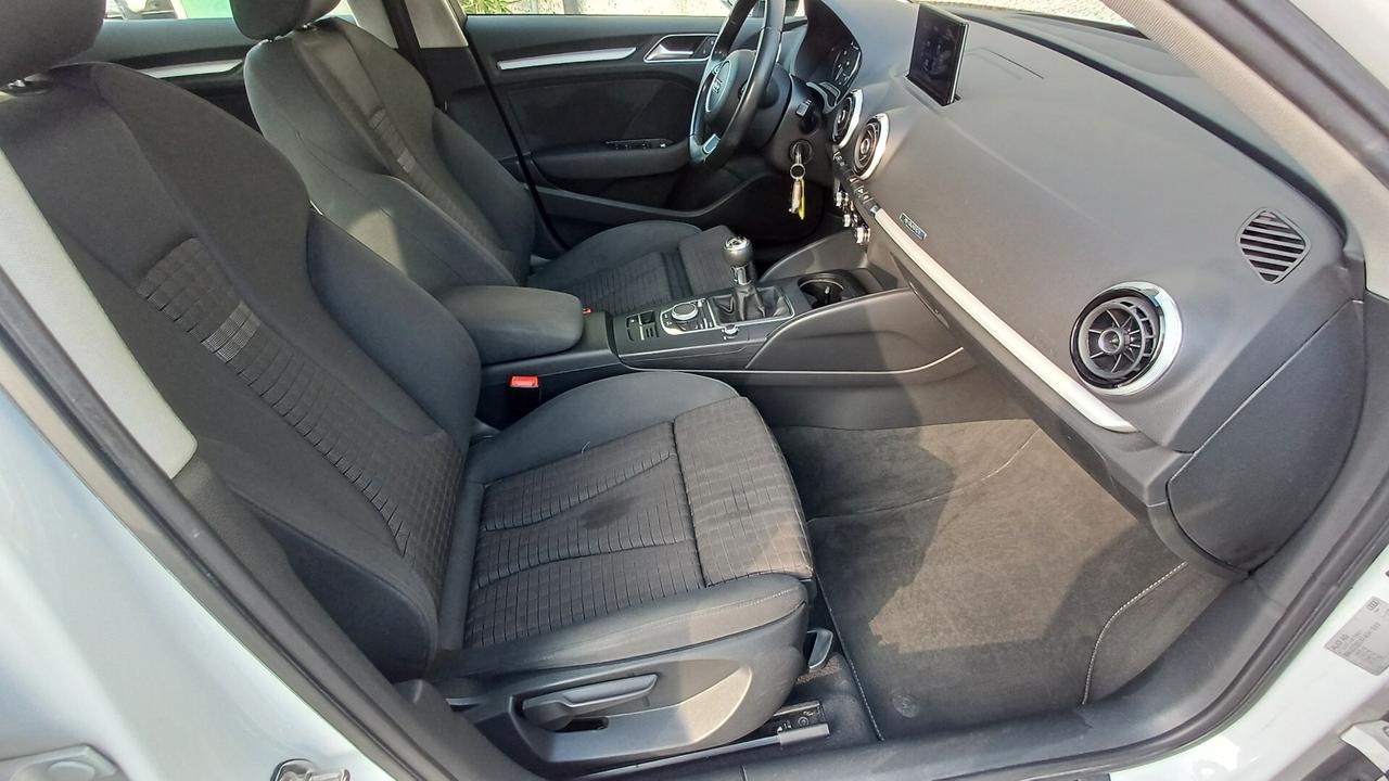 Audi A3 SPB 1.4 TFSI g-tron Ambiente Ok Neopatentati