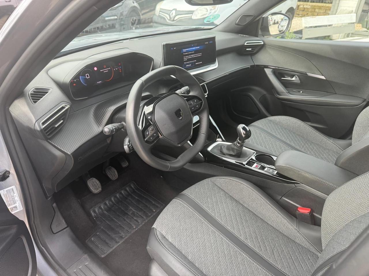 Peugeot 2008 PureTech 100 S&S Style