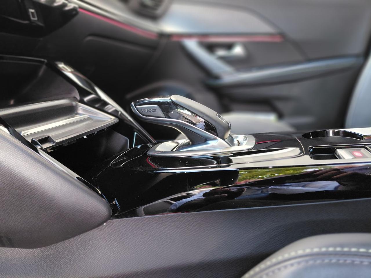 Peugeot 2008 GT Pack 1.5 Blue HDI 130 #6664